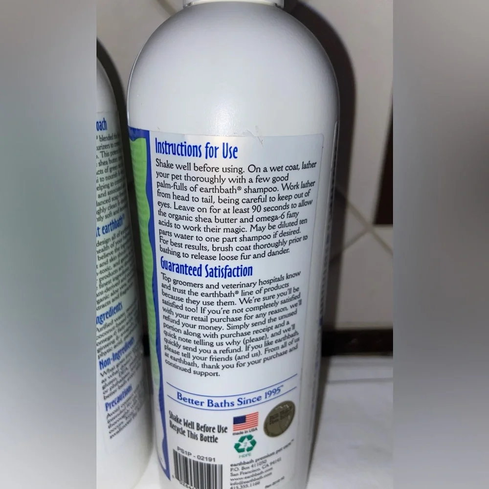 New 2 bottles of Earthbath Pet shed control Shampoo